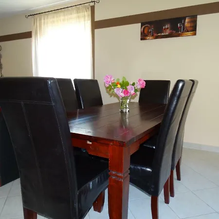 House Magnolia * Velence